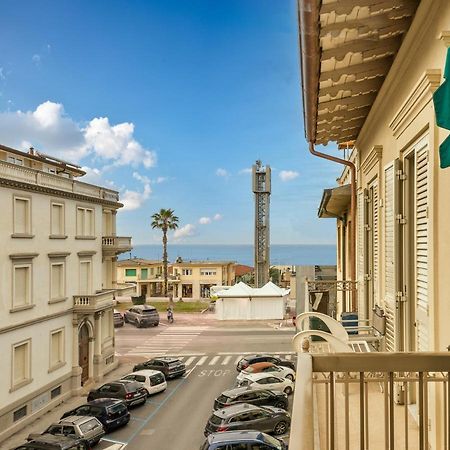 Hotel Stella Del Mare Viareggio Kültér fotó
