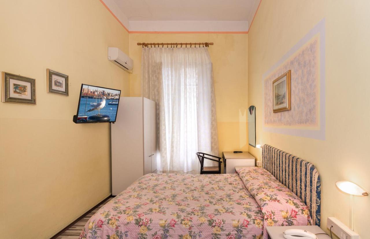 Hotel Stella Del Mare Viareggio Kültér fotó