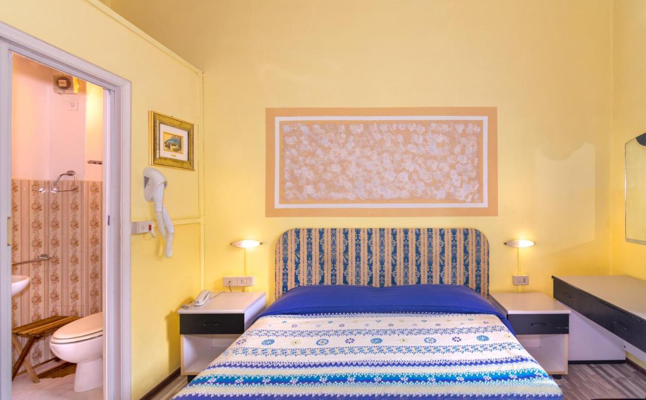 Hotel Stella Del Mare Viareggio Kültér fotó