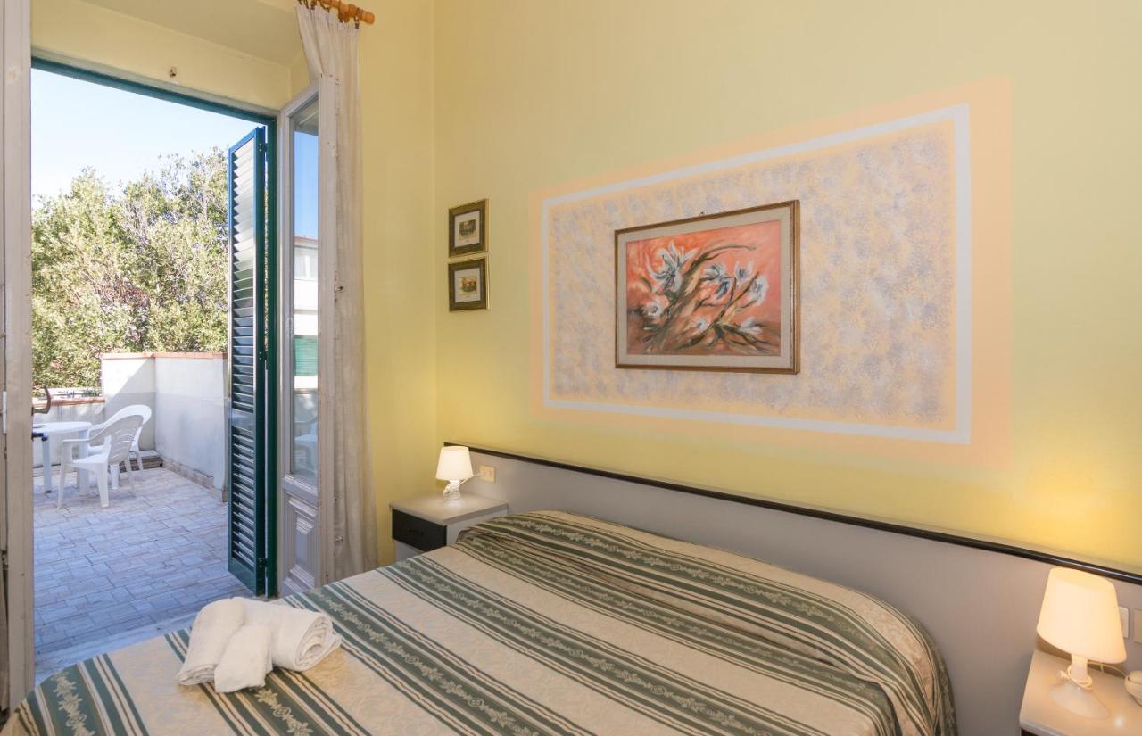 Hotel Stella Del Mare Viareggio Kültér fotó