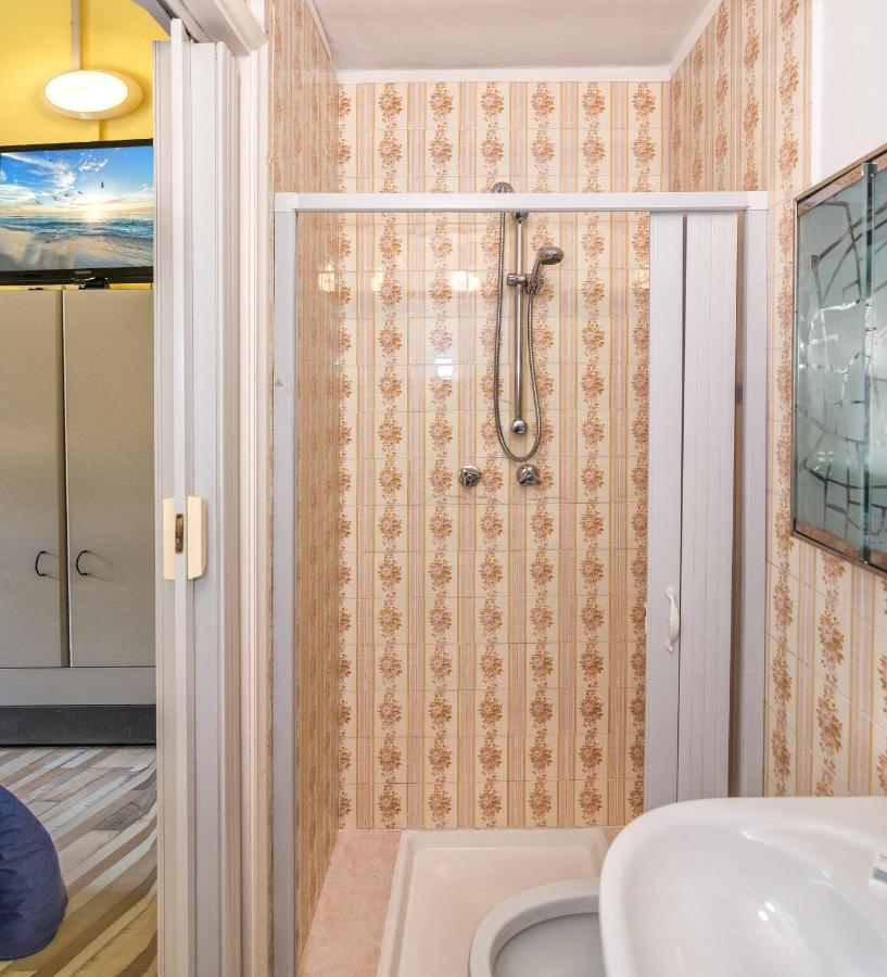 Hotel Stella Del Mare Viareggio Kültér fotó