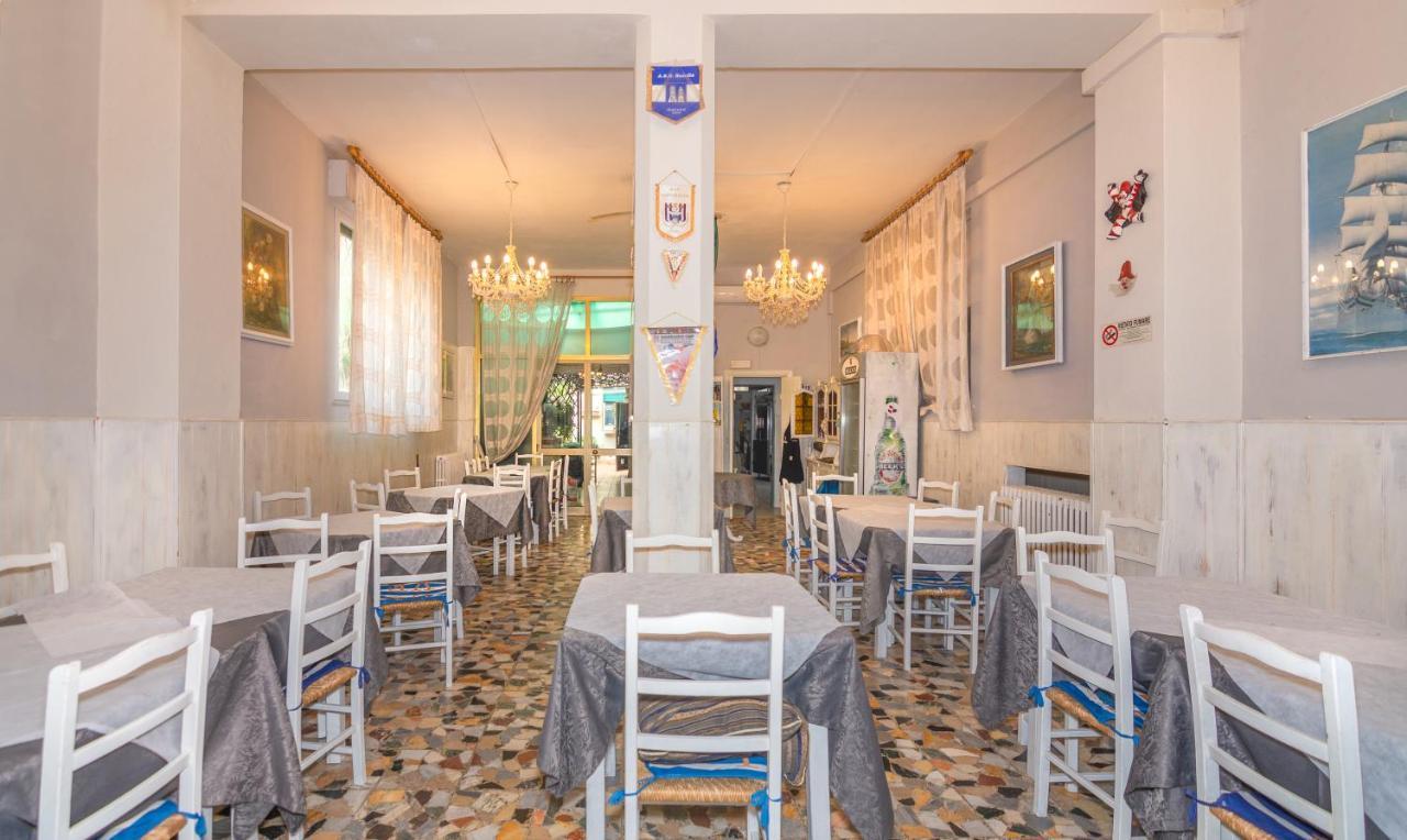 Hotel Stella Del Mare Viareggio Kültér fotó