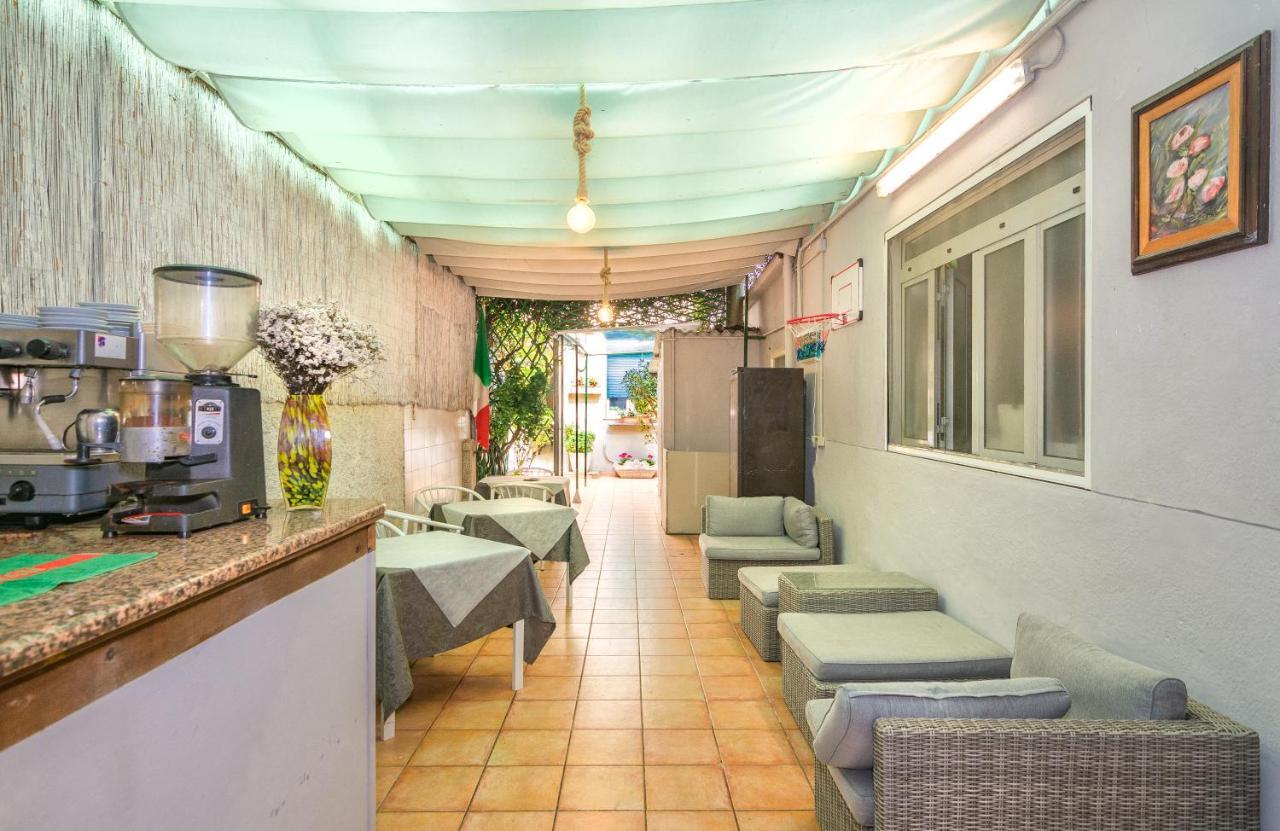 Hotel Stella Del Mare Viareggio Kültér fotó