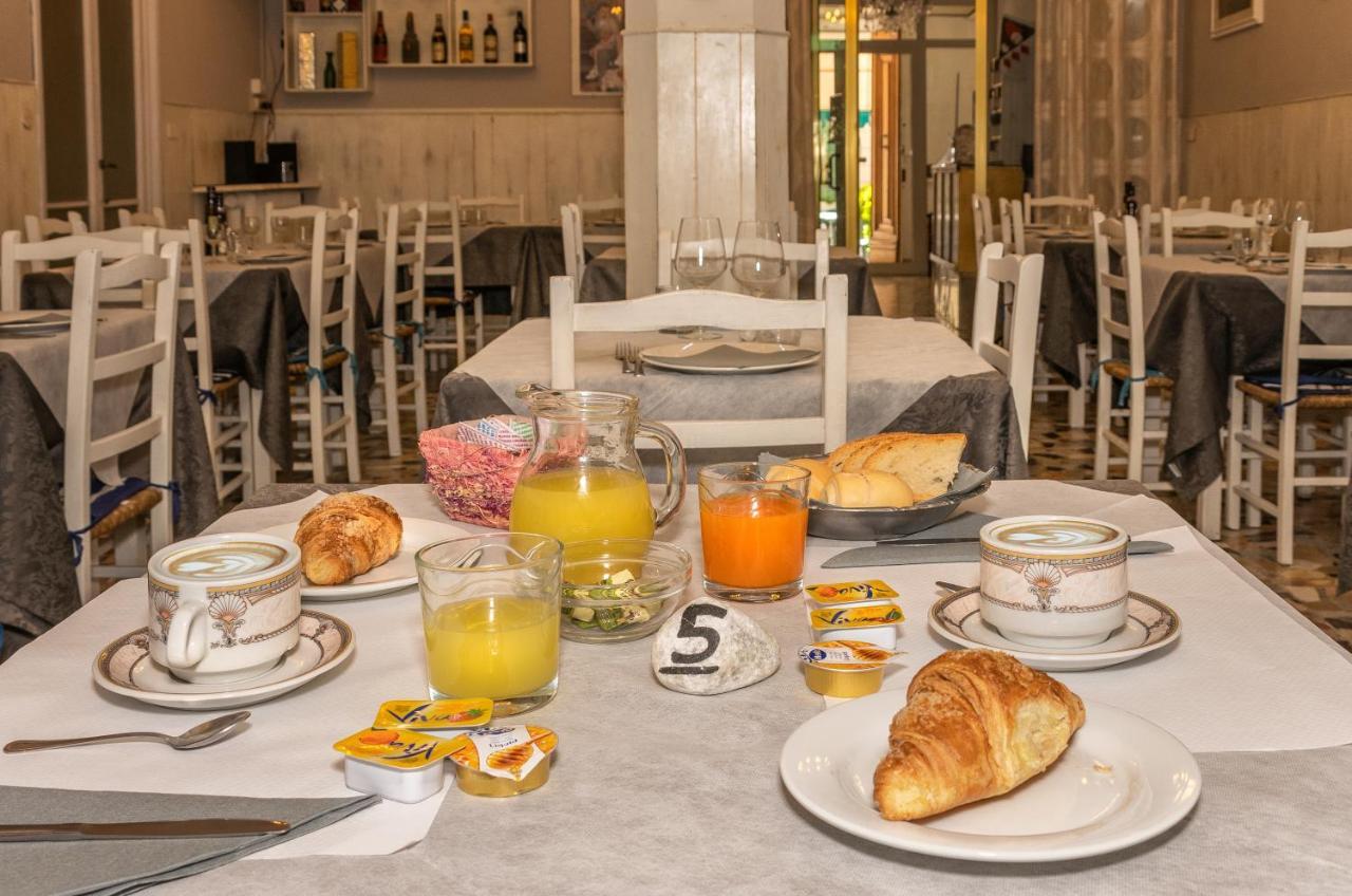 Hotel Stella Del Mare Viareggio Kültér fotó